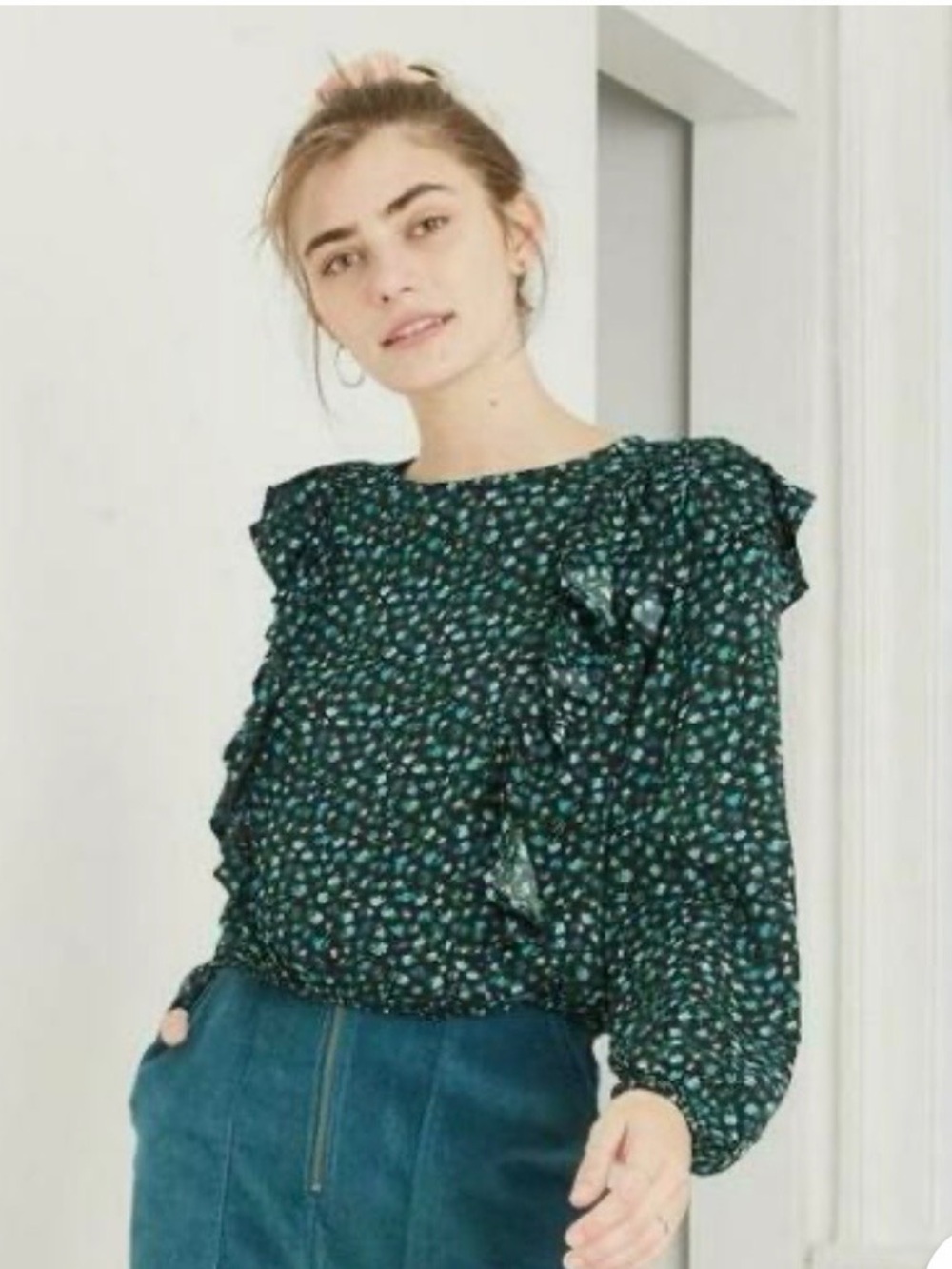 wild fable Dark Green Floral Ruffle Blouse and mini skirt